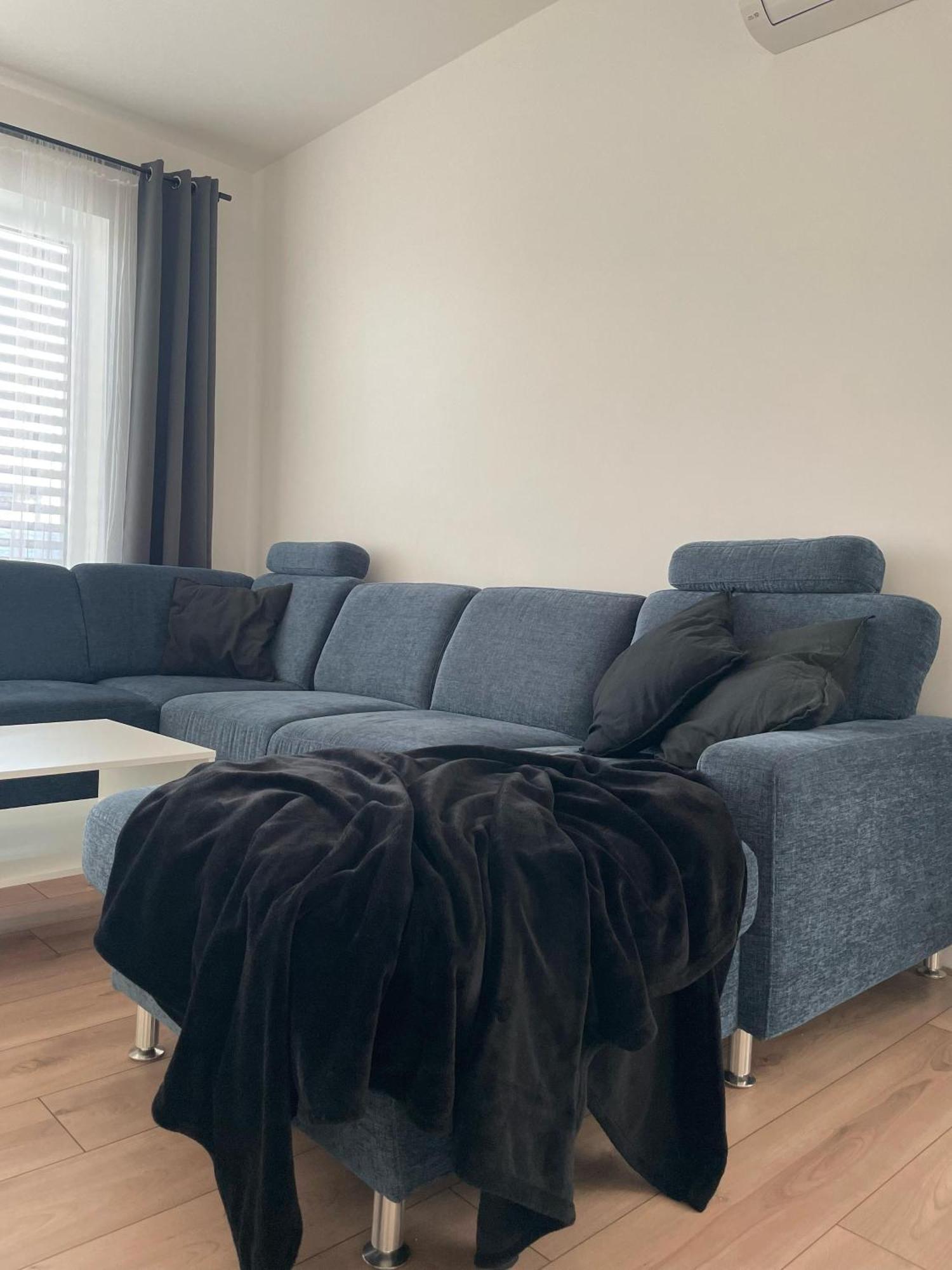 Klimatizovany Apartmanovy Dom, S Virivkou, 1B Szenc Kültér fotó