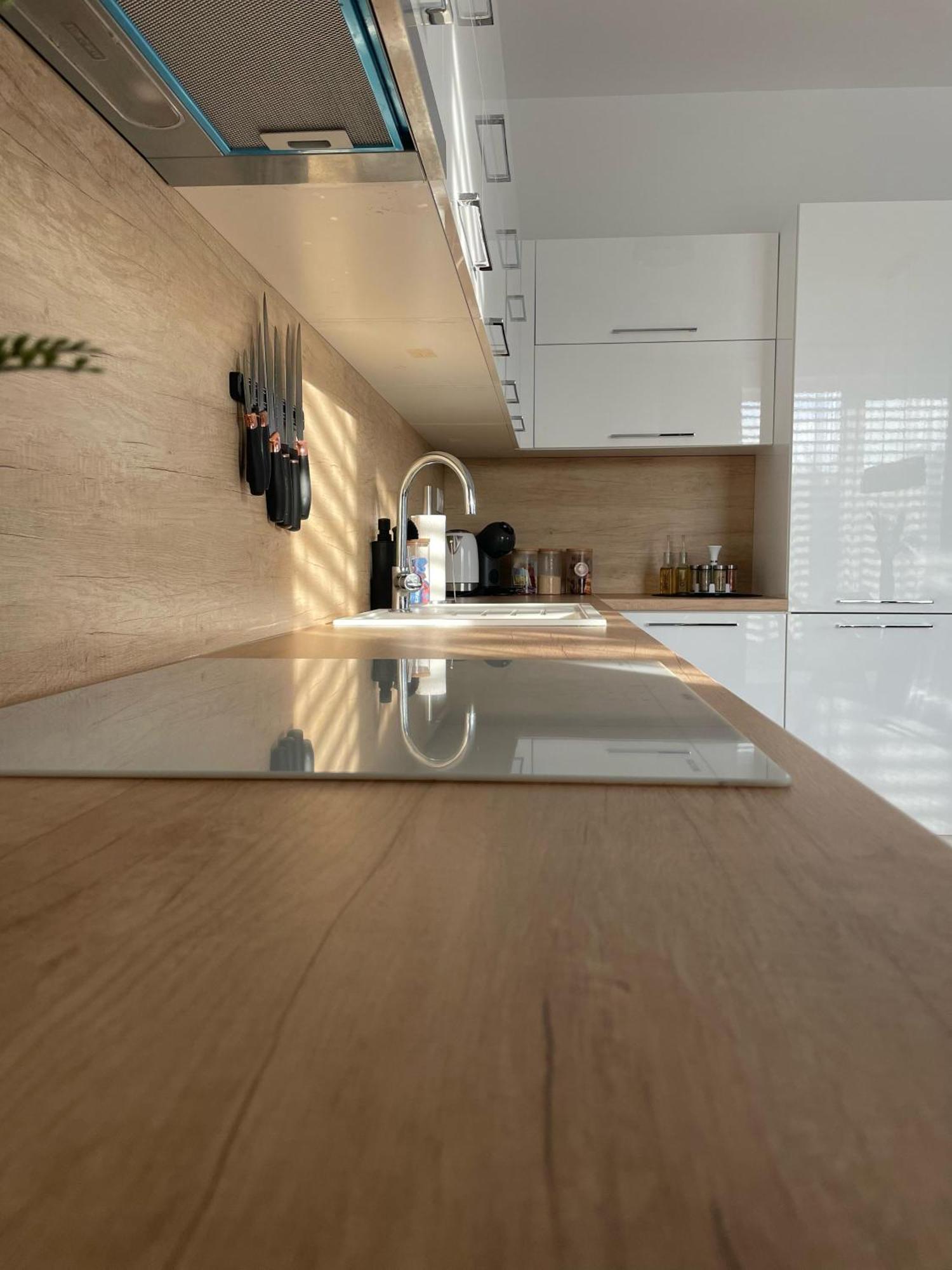 Klimatizovany Apartmanovy Dom, S Virivkou, 1B Szenc Kültér fotó