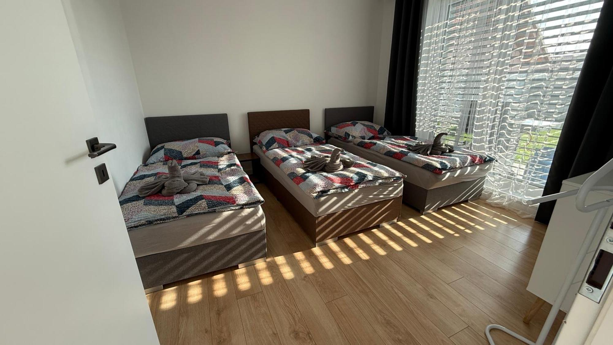 Klimatizovany Apartmanovy Dom, S Virivkou, 1B Szenc Kültér fotó