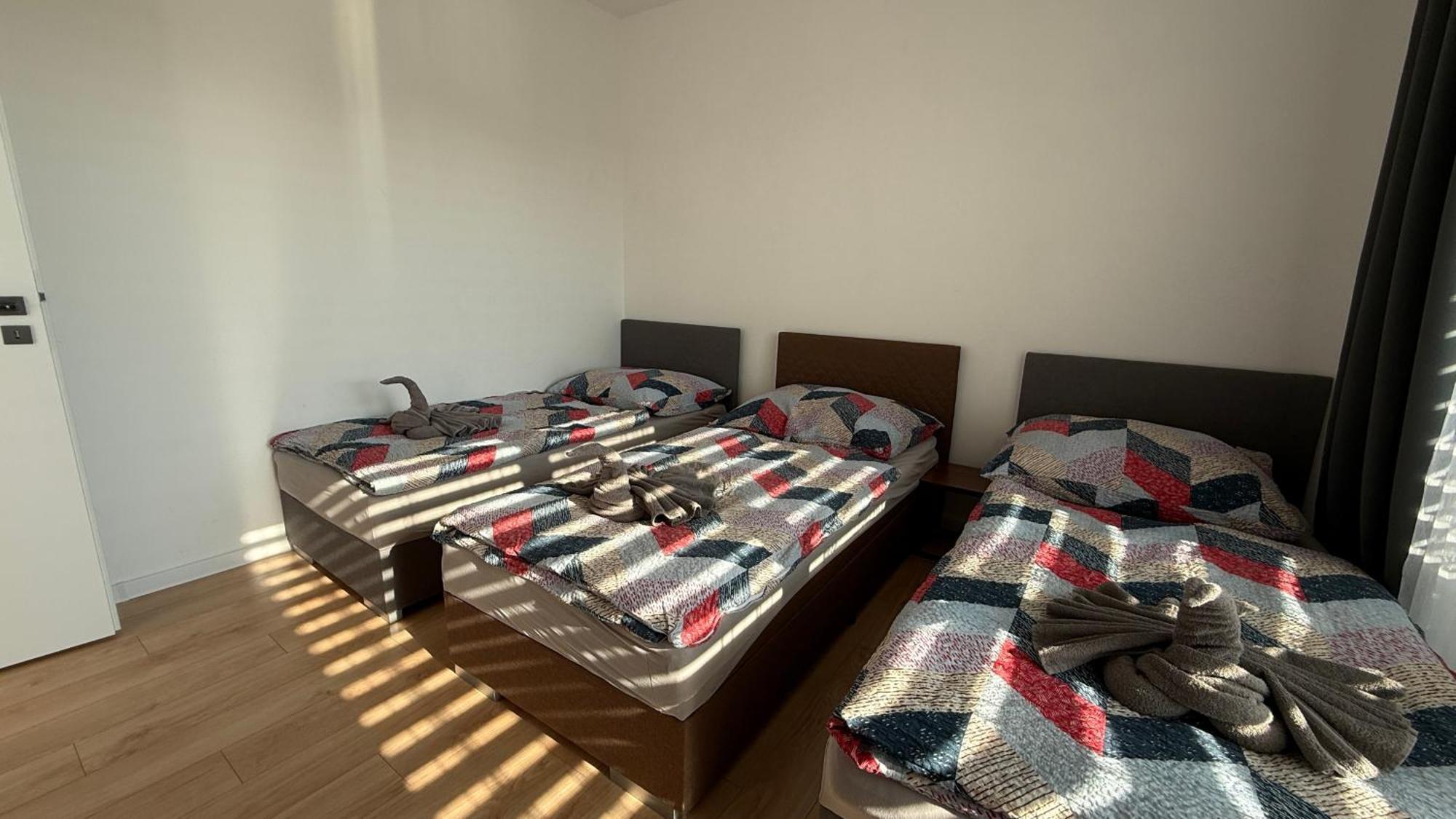 Klimatizovany Apartmanovy Dom, S Virivkou, 1B Szenc Kültér fotó